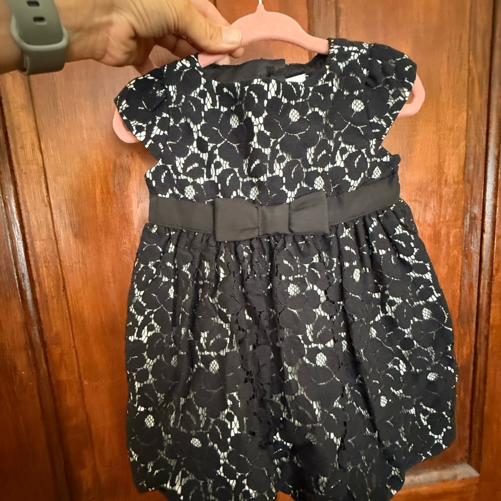 GAP Black and White Lace Baby Dress - Picture 6 of 6